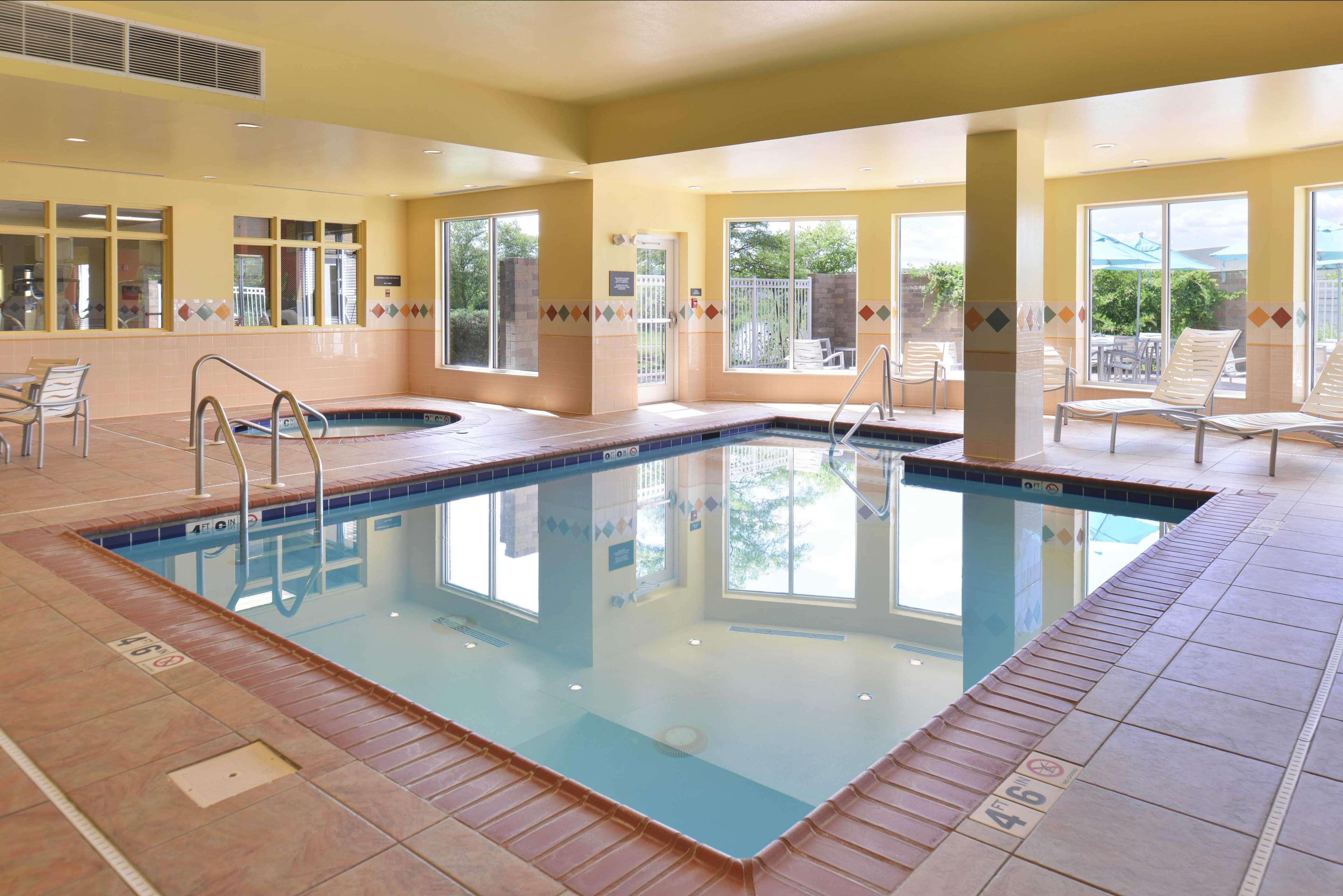 Hilton Garden Inn Indianapolis/Carmel Kültér fotó